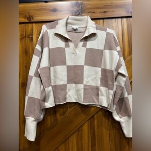 Les Lis cropped sweater.